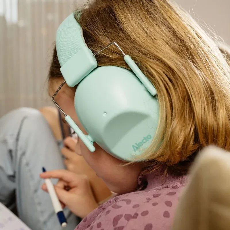 alecto--protection-oreilles--bv73--pink (1).webp