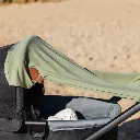 UV-doek-over-kinderwagen-voor-zonbescherming-Olive-Green.webp