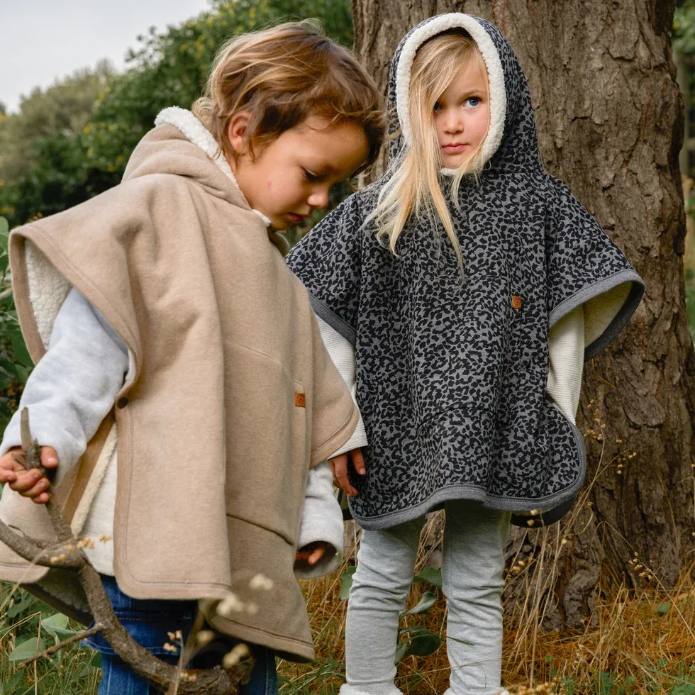 Clobys-Brown-Teddy-Poncho (1).webp