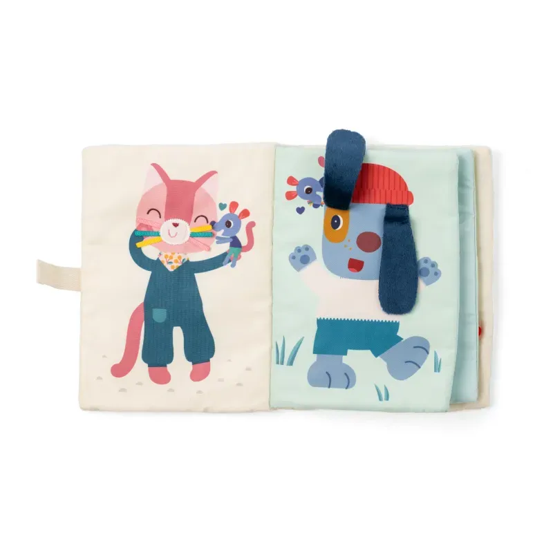 livre-d-activites-nina-se-deguise (1).webp