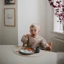 mushie--first-feeding-baby-spoon--blush-shifting-sand (2).webp
